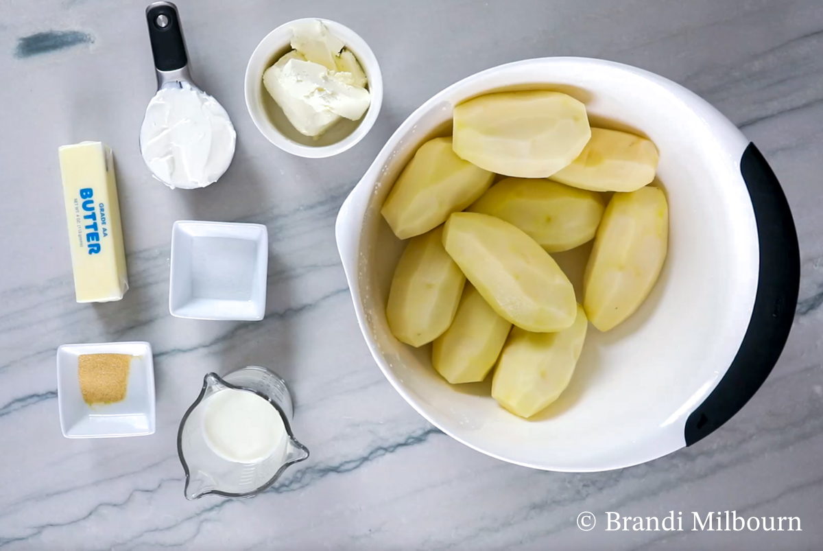 Ingredients to make garlic mashed potatoes